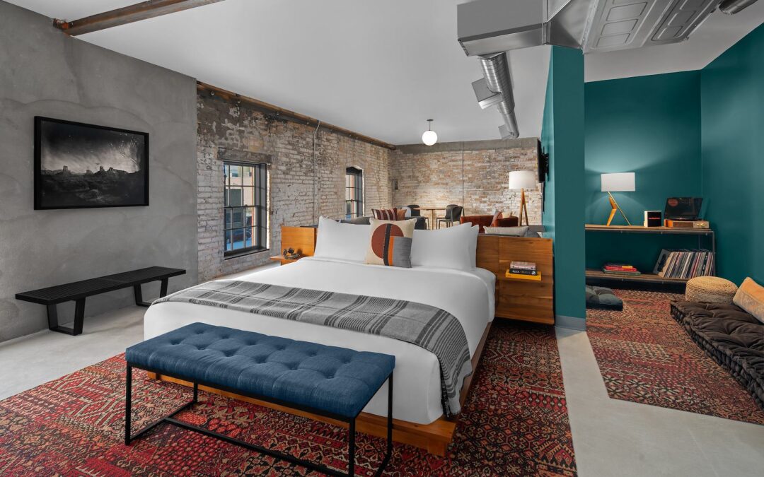 EVO HOTELS